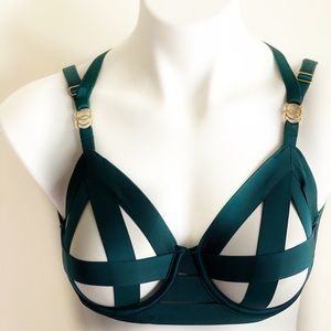 Victoria Secret bondage strappy bra